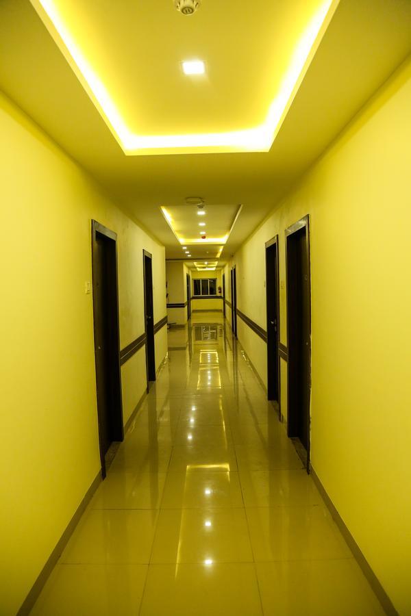 Hotel Saheb Panvel Ngoại thất bức ảnh